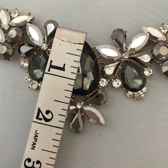 Statement Necklace - Picture 6 of 8